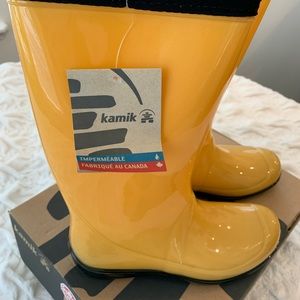 1 pair Kamik rain boots in Amber. New w tags